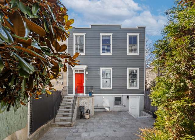 Property at 10-22 47th Ave, New York City, NY 11101, 3 beds, 3 baths
