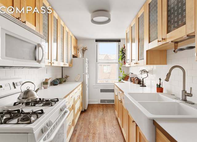 Property at 35-05 72nd St Unit 4E, New York City, NY 11372, 1 bed, 1 bath