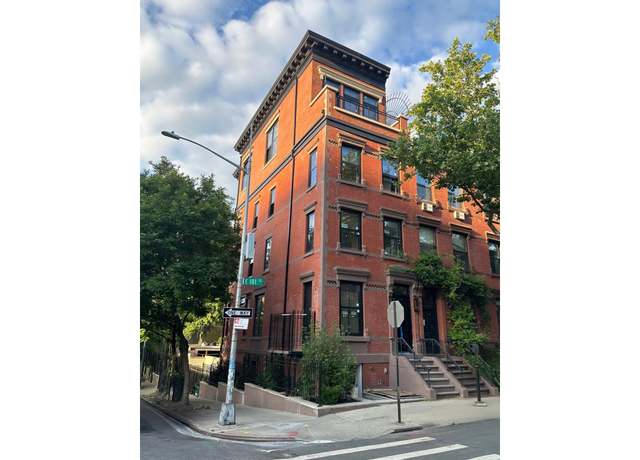 Property at 101 E 101st St, New York City, NY 10029, 5 beds, 6 baths