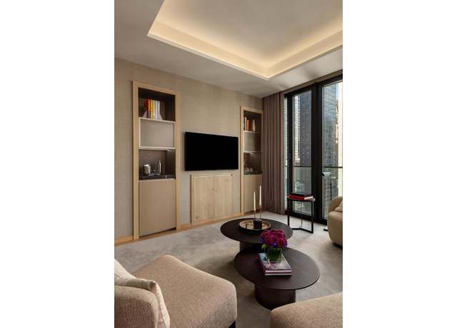 Property at 685 5th Ave Unit 23B, New York City, NY 10022, 1 bed, 1.5 baths