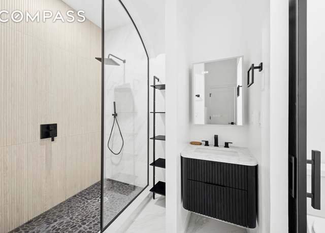 Property at 134 W 80th St Unit PARLOR, New York City, NY 10024, 1 bed, 1.5 baths
