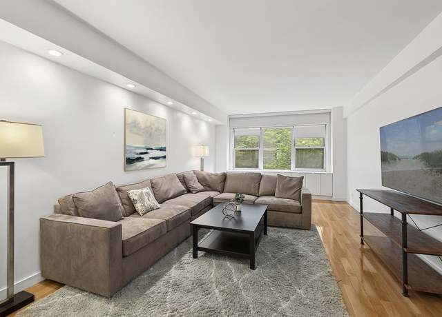 Property at 310 E 49th St Unit 4-D, New York City, NY 10017, 1 bed, 1 bath