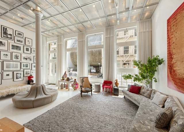Property at 46 White St #1, New York City, NY 10013, 5 beds, 5.5 baths