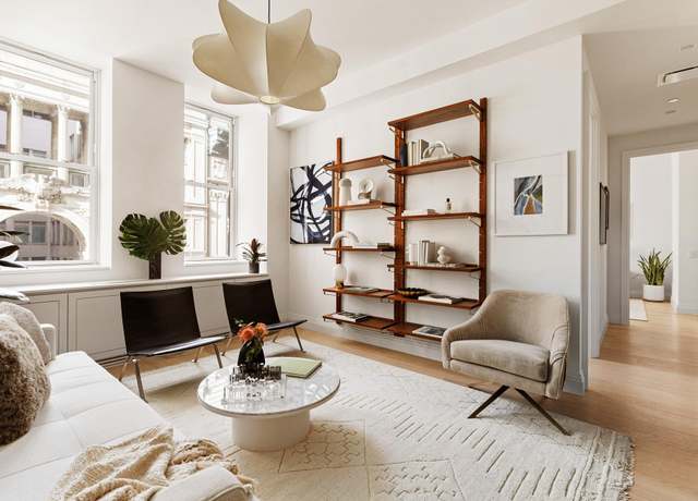 Property at 1 Wall St #1807, New York City, NY 10005, 2 beds, 2 baths