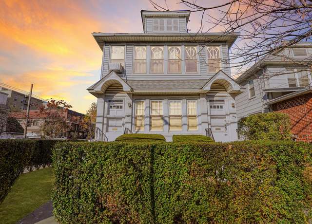 Property at 1901 Ave R, Brooklyn, NY 11229, 7 beds, 4 baths