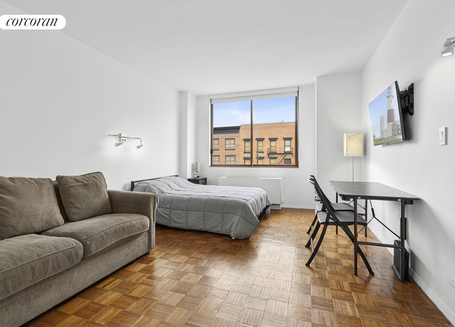Property at 393 W 49th St Unit 3M, New York City, NY 10019, 1 bath