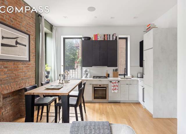 Property at 315 S 5th St #2, Brooklyn, NY 11211, 2 beds, 1 bath