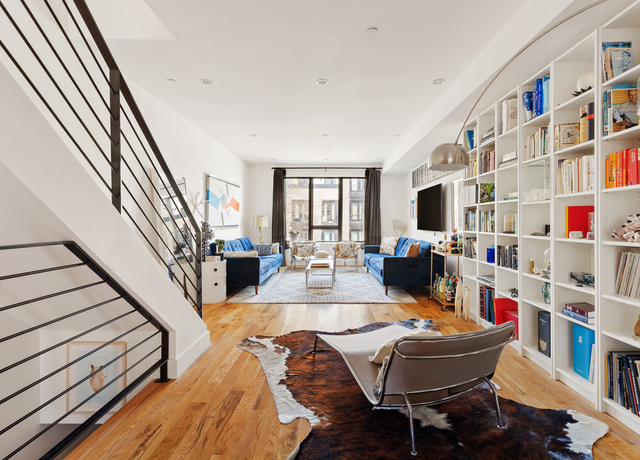 Property at 1582A Pacific St, Brooklyn, NY 11213, 5 beds, 4.5 baths