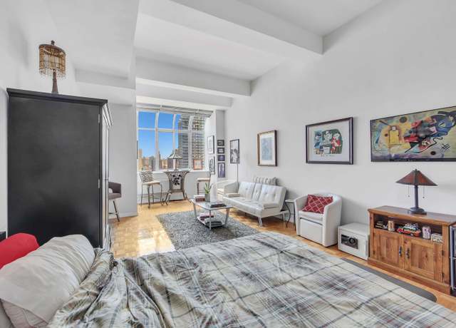 Property at 310 E 46th St Unit 21F, New York City, NY 10017, 1 bed, 1 bath