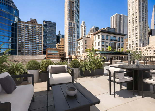 Property at 115 E 61st St, New York City, NY 10065, 1 bed, 1 bath