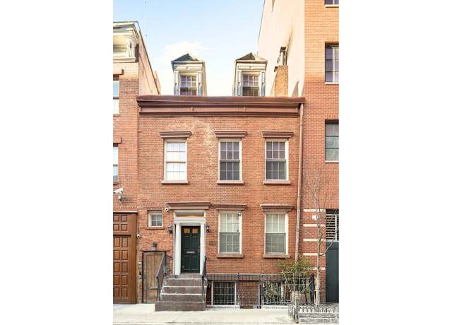 Property at 7 Leroy St, New York City, NY 10014, 7 beds, 6.5 baths