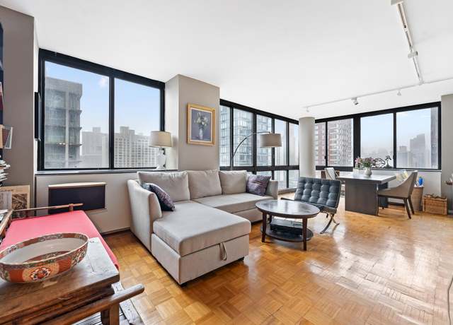 Property at 245 E 93rd St Unit 22C, New York City, NY 10128, 2 beds, 1.5 baths