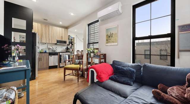 Photo of 118 Kingsland Ave #1, Brooklyn, NY 11222