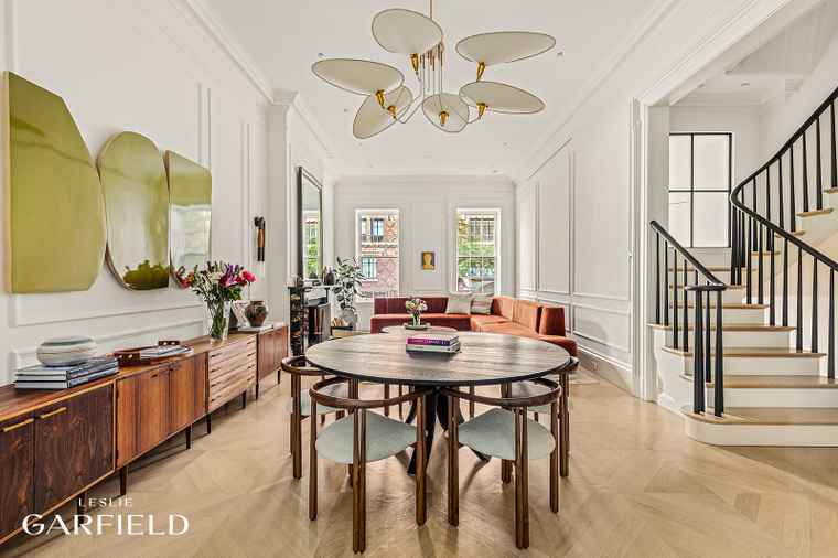 Photo of 60 W 9th St New York City, NY 10011