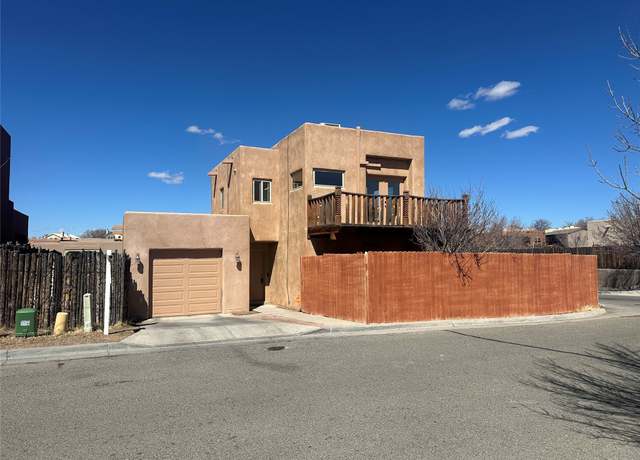 Property at 7600 Mesa Del Oro Ln, Santa Fe, NM 87507, 2 beds, 1.5 baths