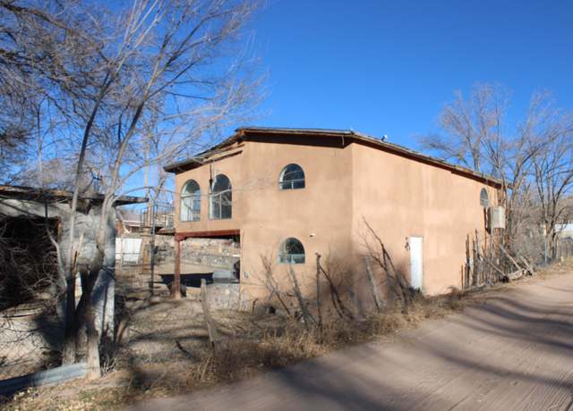 Property at 10 Camino De Duran, Espanola, NM 87532, 5 beds, 2.5 baths