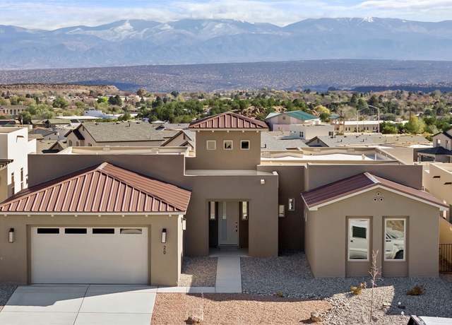 Property at 20 Confianza, Los Alamos, NM 87547, 3 beds, 2.5 baths