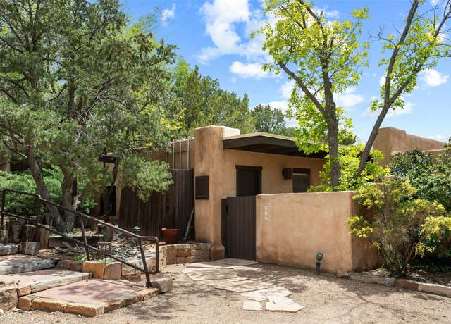 Property at 928 Los Lovatos Rd, Santa Fe, NM 87501, 2 beds, 1 bath