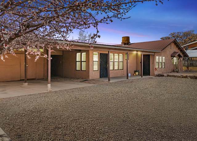 Property at 902 Calle Loma, Espanola, NM 87532, 2 beds, 2 baths