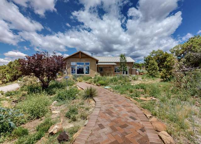 Property at 4 Brooks Way, Santa Fe, NM 87508, 1 bed, 1 bath