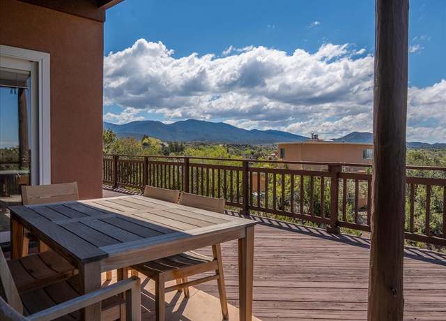 Property at 402 Vera Dr, Santa Fe, NM 87501, 3 beds, 2 baths