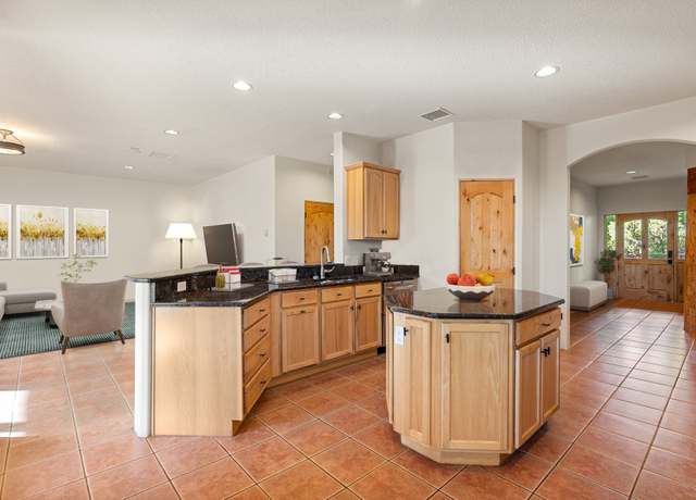 Property at 8 Zorrito Ct, Santa Fe, NM 87508, 3 beds, 2 baths