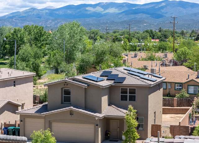 Property at 975 Verdinal, Santa Fe, NM 87505, 4 beds, 2.5 baths