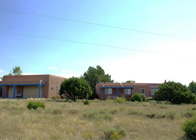 Property at 10 Sloman Trl, Santa Fe, NM 87507, 3 beds, 2.5 baths