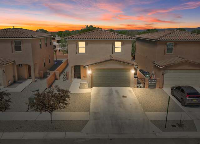 Property at 3914 Jaxson Ln, Santa Fe, NM 87507, 4 beds, 2.5 baths