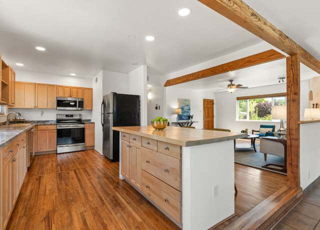 Property at 110 Camino De Las Crucitas, Santa Fe, NM 87501, 3 beds, 2 baths