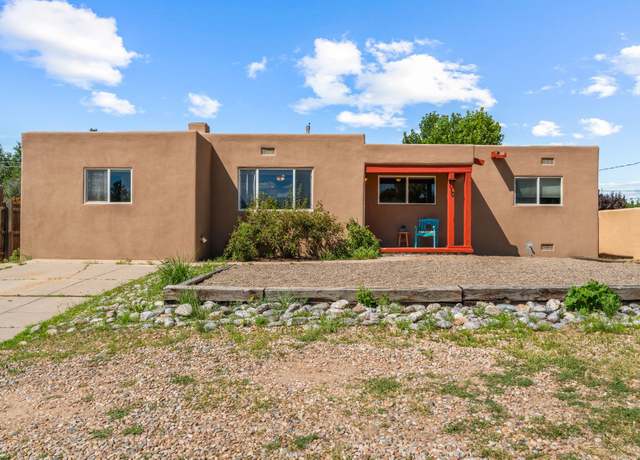Property at 110 Camino De Las Crucitas, Santa Fe, NM 87501, 3 beds, 2 baths
