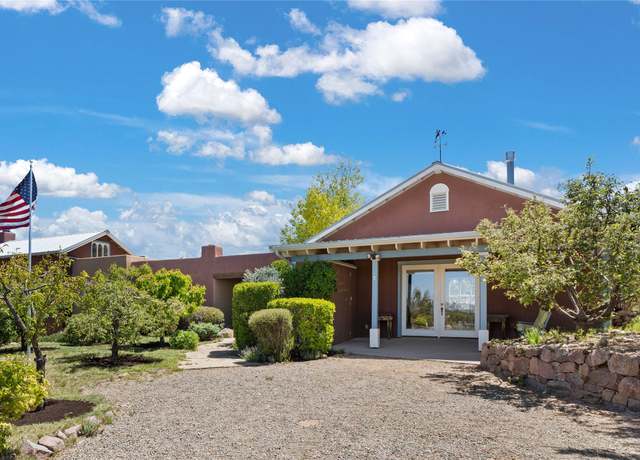 Property at 19 Paseo Nopal Unit B, Santa Fe, NM 87507, 4 beds, 3.5 baths