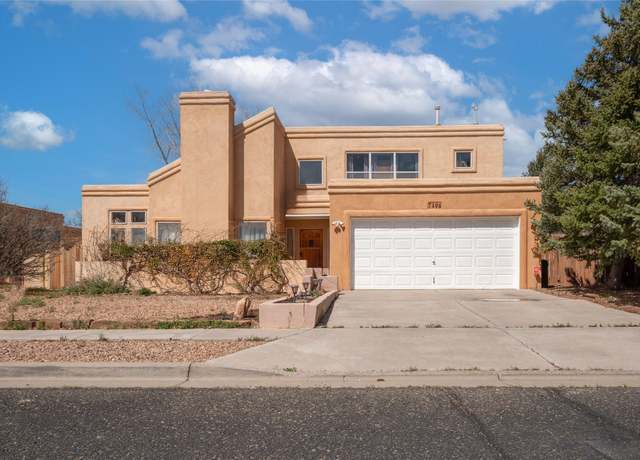 Property at 7496 Sagebrush Rd, Santa Fe, NM 87507, 3 beds, 2 baths