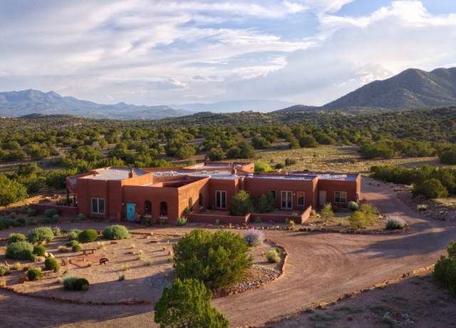 Property at 14 W Gold Canyon Rd, Santa Fe, NM 87508, 4 beds, 4 baths