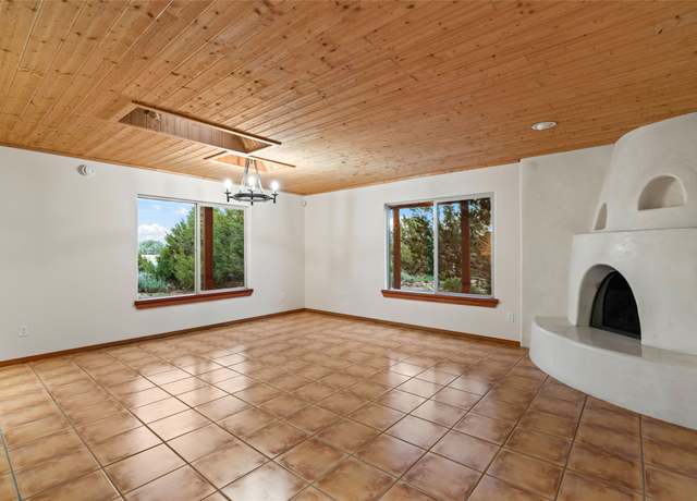 Property at 46 Estambre Rd, Santa Fe, NM 87508, 3 beds, 2 baths