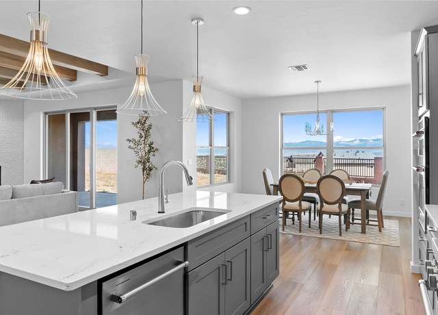 Property at 20 Confianza, Los Alamos, NM 87547, 3 beds, 2.5 baths
