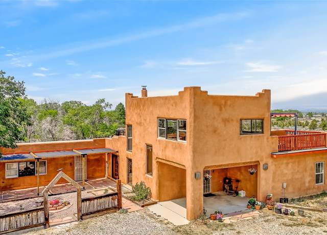 Property at 176 Maestas Rd, Ranchos De Taos, NM 87557, 5 beds, 5.5 baths