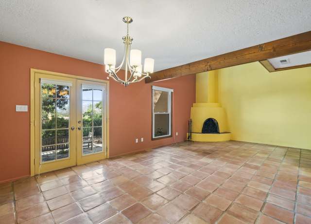 Property at 2992 Plaza Azul, Santa Fe, NM 87507, 3 beds, 1.5 baths
