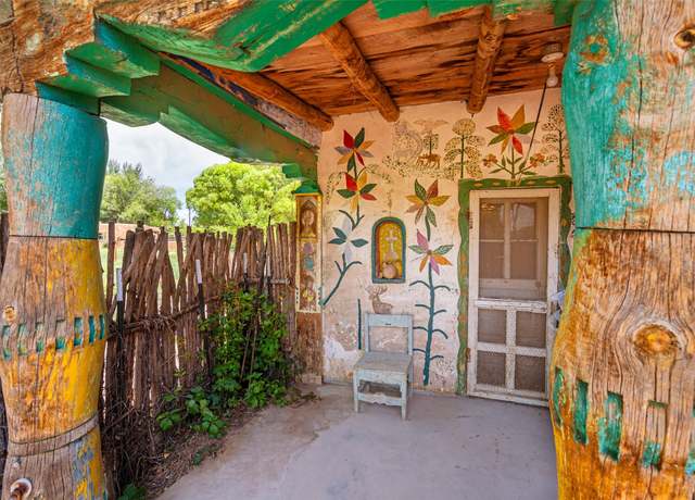 Property at 2 Short Rd, Santa Fe, NM 87506, 2 beds, 2 baths
