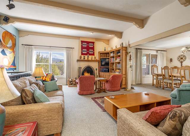 Property at 382 Calle Colina, Santa Fe, NM 87501, 3 beds, 3 baths