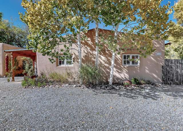 Property at 832 Dunlap St Unit A, Santa Fe, NM 87501, 1 bed, 1 bath