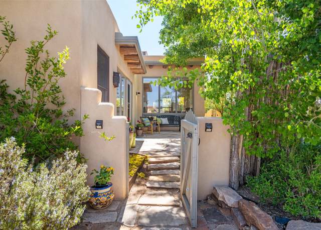 Property at 22 Esquila Rd, Santa Fe, NM 87508, 3 beds, 2 baths
