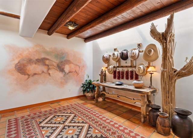 Property at 620 Camino Rancheros, Santa Fe, NM 87505, 4 beds, 4.5 baths