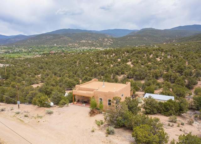 Property at 46 Tatanka Trl, Taos, NM 87557, 3 beds, 3 baths