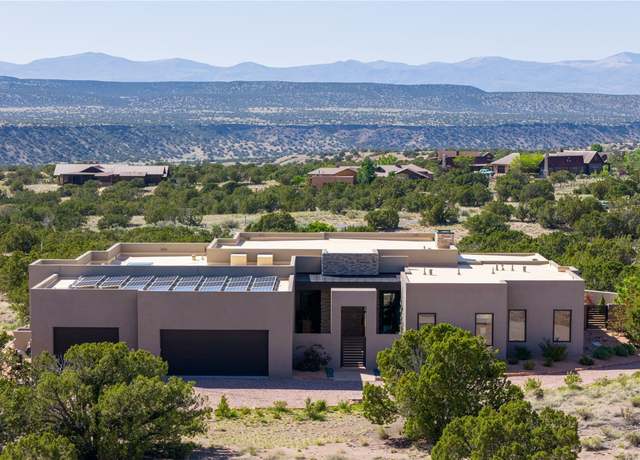 Property at 32 Plaza Del Centro, Santa Fe, NM 87506, 3 beds, 3.5 baths