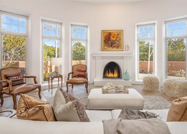 Property at 396 Circle Dr, Santa Fe, NM 87501, 4 beds, 4.5 baths