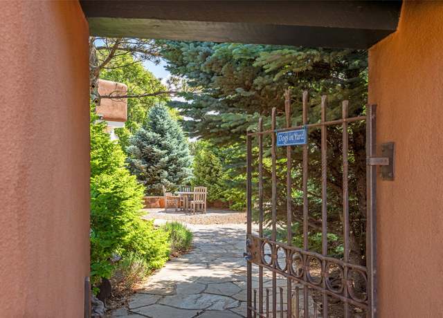 Property at 10 San Rafael Dr, Santa Fe, NM 87506, 3 beds, 2.5 baths