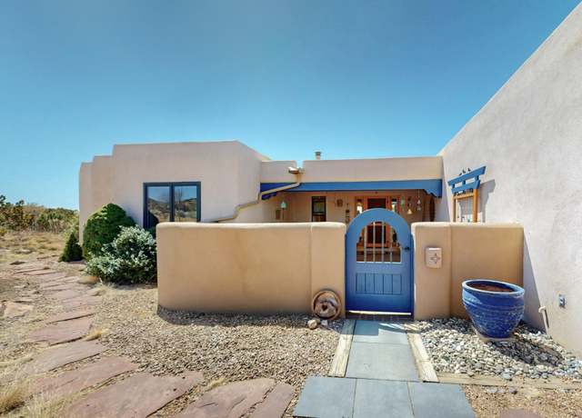 Property at 11 Chusco Rd, Santa Fe, NM 87508, 3 beds, 2 baths