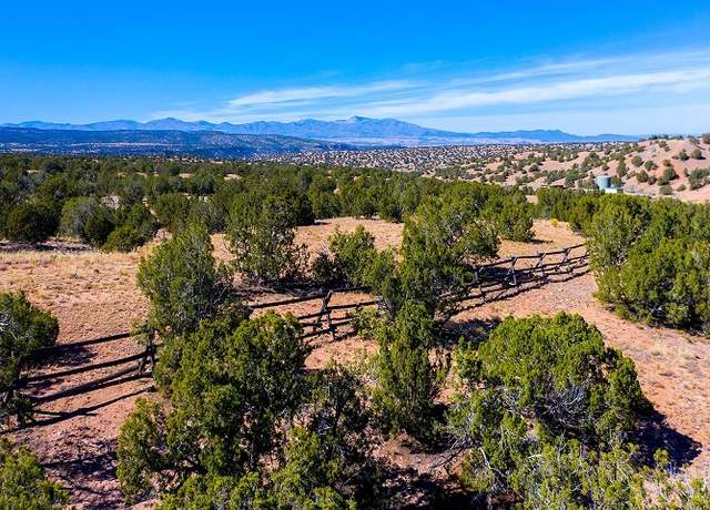 Property at 70 Via Del Caballo, Santa Fe, NM 87508
