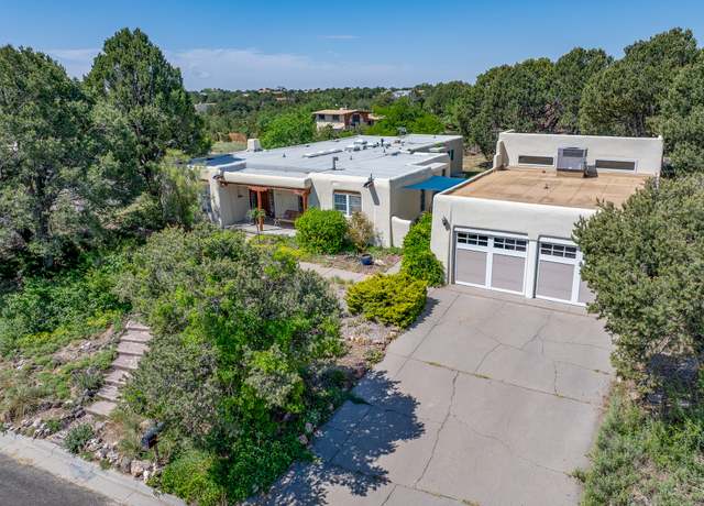 Property at 124 Monte Vista Dr, White Rock, NM 87547, 4 beds, 2 baths